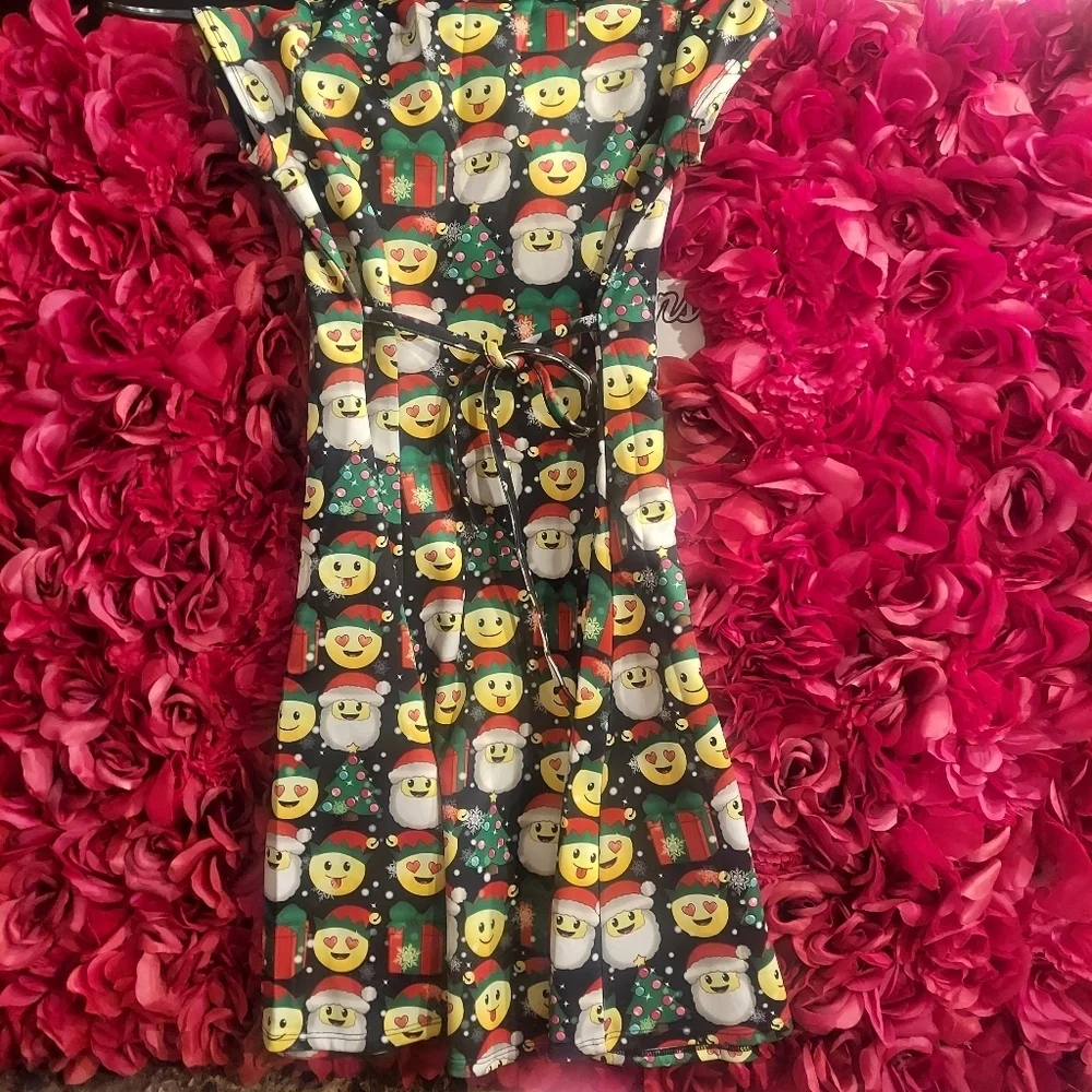 Justice Girls Size 12 Christmas Emoji Dress NWOT